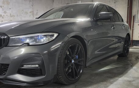 BMW 3 серия, 2019 год, 3 950 000 рублей, 23 фотография