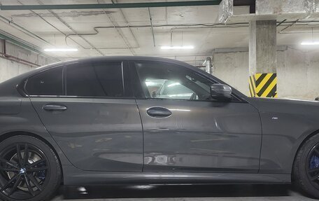BMW 3 серия, 2019 год, 3 950 000 рублей, 19 фотография
