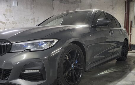 BMW 3 серия, 2019 год, 3 950 000 рублей, 22 фотография
