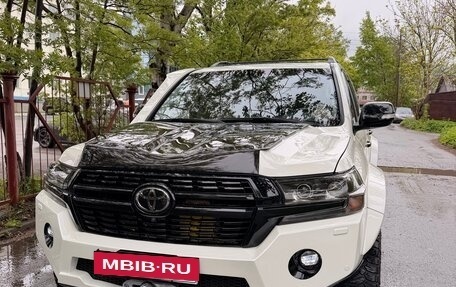 Toyota Land Cruiser 200, 2016 год, 8 200 000 рублей, 2 фотография