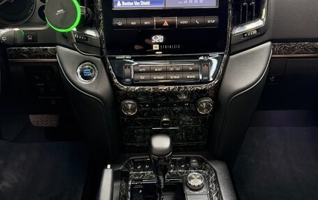 Toyota Land Cruiser 200, 2016 год, 8 200 000 рублей, 28 фотография