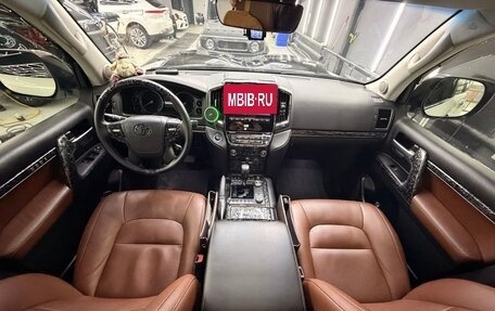 Toyota Land Cruiser 200, 2016 год, 8 200 000 рублей, 27 фотография