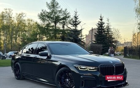 BMW 7 серия, 2019 год, 4 890 000 рублей, 2 фотография