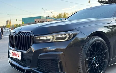 BMW 7 серия, 2019 год, 4 890 000 рублей, 14 фотография