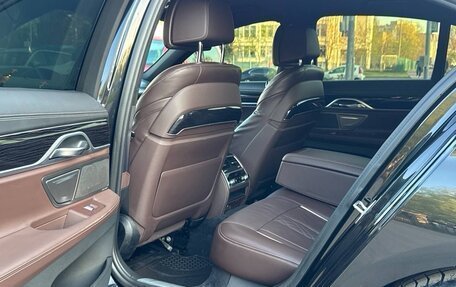 BMW 7 серия, 2019 год, 4 890 000 рублей, 37 фотография