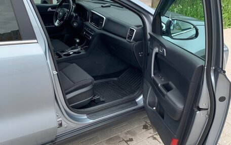 KIA Sportage IV рестайлинг, 2019 год, 2 200 000 рублей, 8 фотография