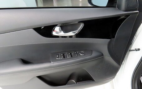 KIA K3, 2023 год, 1 300 006 рублей, 13 фотография