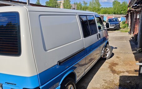 Volkswagen Transporter T4, 2001 год, 2 480 000 рублей, 11 фотография