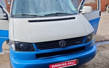 Volkswagen Transporter T4, 2001 год, 2 480 000 рублей, 17 фотография