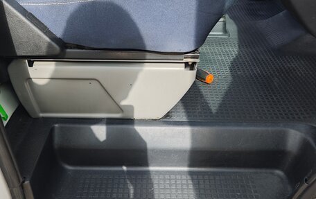 Volkswagen Transporter T4, 2001 год, 2 480 000 рублей, 26 фотография