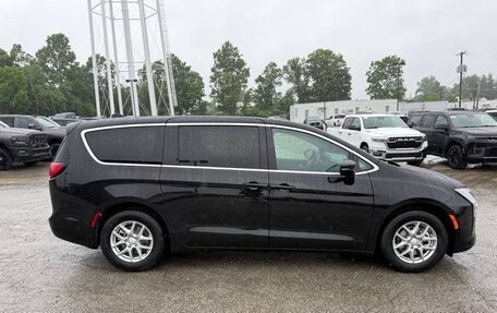 Chrysler Pacifica (RU), 2026 год, 9 999 999 рублей, 4 фотография