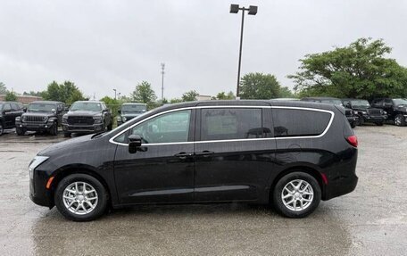 Chrysler Pacifica (RU), 2026 год, 9 999 999 рублей, 5 фотография