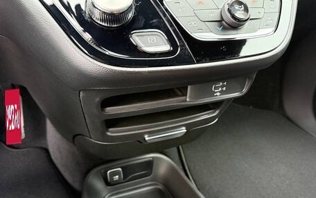 Chrysler Pacifica (RU), 2026 год, 9 999 999 рублей, 14 фотография