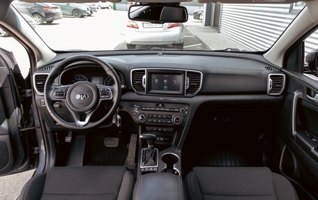 KIA Sportage IV рестайлинг, 2018 год, 1 995 000 рублей, 16 фотография