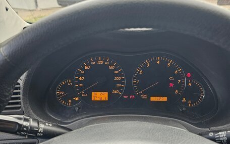 Toyota Avensis III рестайлинг, 2004 год, 790 000 рублей, 6 фотография