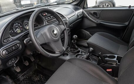 Chevrolet Niva I рестайлинг, 2017 год, 685 092 рублей, 5 фотография