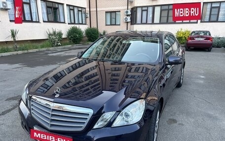 Mercedes-Benz E-Класс, 2011 год, 1 000 000 рублей, 4 фотография