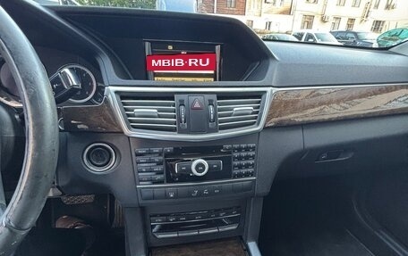 Mercedes-Benz E-Класс, 2011 год, 1 000 000 рублей, 9 фотография