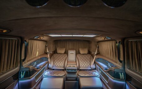 Mercedes-Benz V-Класс, 2023 год, 15 300 000 рублей, 4 фотография