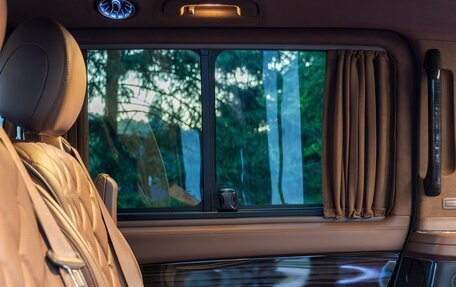 Mercedes-Benz V-Класс, 2023 год, 15 300 000 рублей, 12 фотография