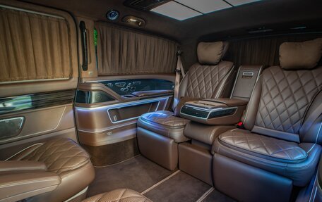 Mercedes-Benz V-Класс, 2023 год, 15 300 000 рублей, 5 фотография