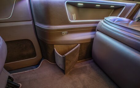 Mercedes-Benz V-Класс, 2023 год, 15 300 000 рублей, 15 фотография