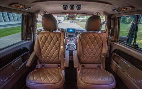 Mercedes-Benz V-Класс, 2023 год, 15 300 000 рублей, 16 фотография