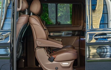 Mercedes-Benz V-Класс, 2023 год, 15 300 000 рублей, 18 фотография