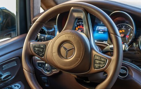 Mercedes-Benz V-Класс, 2023 год, 15 300 000 рублей, 22 фотография