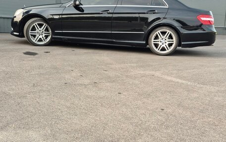 Mercedes-Benz E-Класс, 2009 год, 1 265 000 рублей, 4 фотография