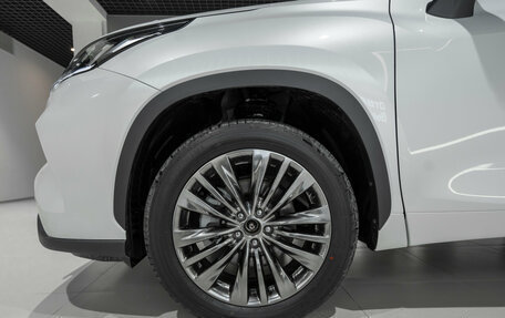 Toyota Highlander, 2025 год, 5 550 000 рублей, 28 фотография