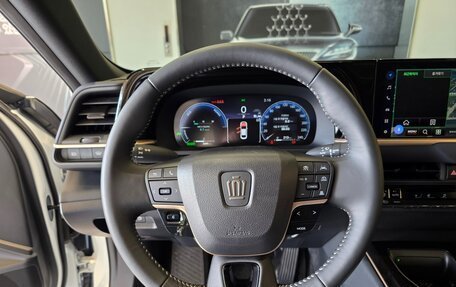 Toyota Crown, 2025 год, 8 800 000 рублей, 7 фотография