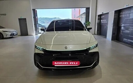 Toyota Crown, 2025 год, 8 800 000 рублей, 2 фотография