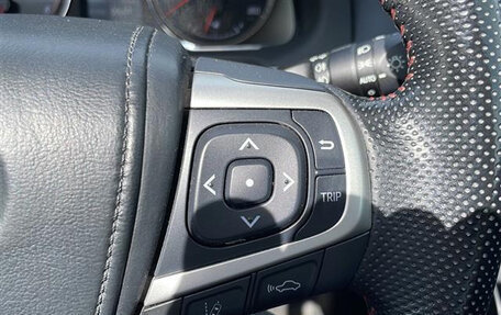Toyota Harrier, 2019 год, 2 172 000 рублей, 13 фотография