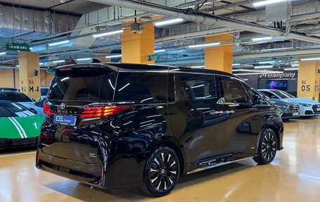 Toyota Alphard, 2025 год, 11 200 000 рублей, 5 фотография