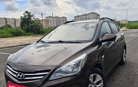 Hyundai Solaris II рестайлинг, 2015 год, 829 999 рублей, 1 фотография