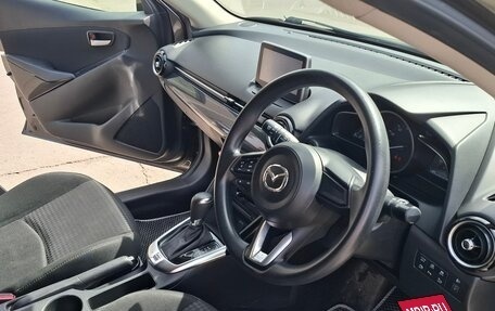 Mazda Demio IV, 2018 год, 1 080 000 рублей, 5 фотография