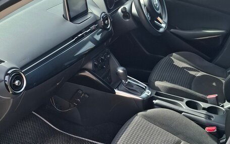Mazda Demio IV, 2018 год, 1 080 000 рублей, 12 фотография
