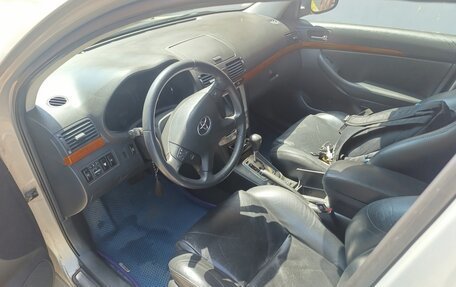 Toyota Avensis III рестайлинг, 2007 год, 820 000 рублей, 2 фотография