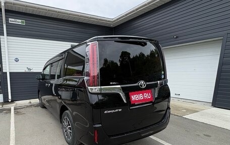 Toyota Esquire I, 2018 год, 2 200 000 рублей, 4 фотография