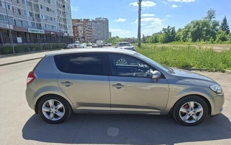 KIA cee'd I рестайлинг, 2011 год, 850 000 рублей, 4 фотография