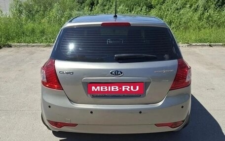 KIA cee'd I рестайлинг, 2011 год, 850 000 рублей, 2 фотография