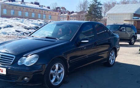 Mercedes-Benz C-Класс, 2006 год, 570 000 рублей, 3 фотография