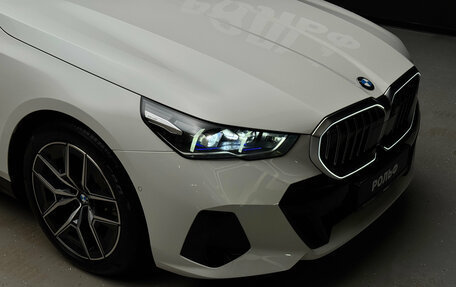 BMW 5 серия, 2023 год, 6 800 000 рублей, 8 фотография
