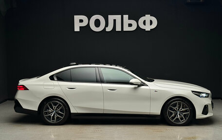 BMW 5 серия, 2023 год, 6 800 000 рублей, 5 фотография