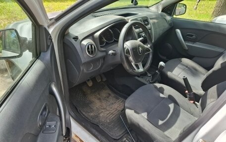 Renault Logan II, 2021 год, 750 000 рублей, 13 фотография