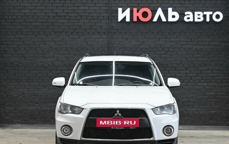 Mitsubishi Outlander III рестайлинг 3, 2012 год, 1 330 000 рублей, 2 фотография