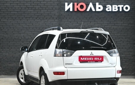 Mitsubishi Outlander III рестайлинг 3, 2012 год, 1 330 000 рублей, 4 фотография