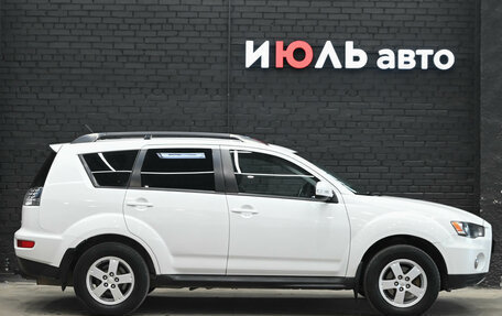 Mitsubishi Outlander III рестайлинг 3, 2012 год, 1 330 000 рублей, 9 фотография