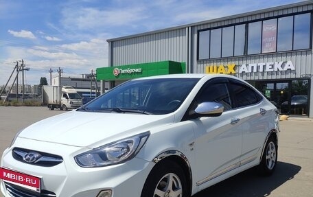Hyundai Solaris II рестайлинг, 2012 год, 850 000 рублей, 7 фотография